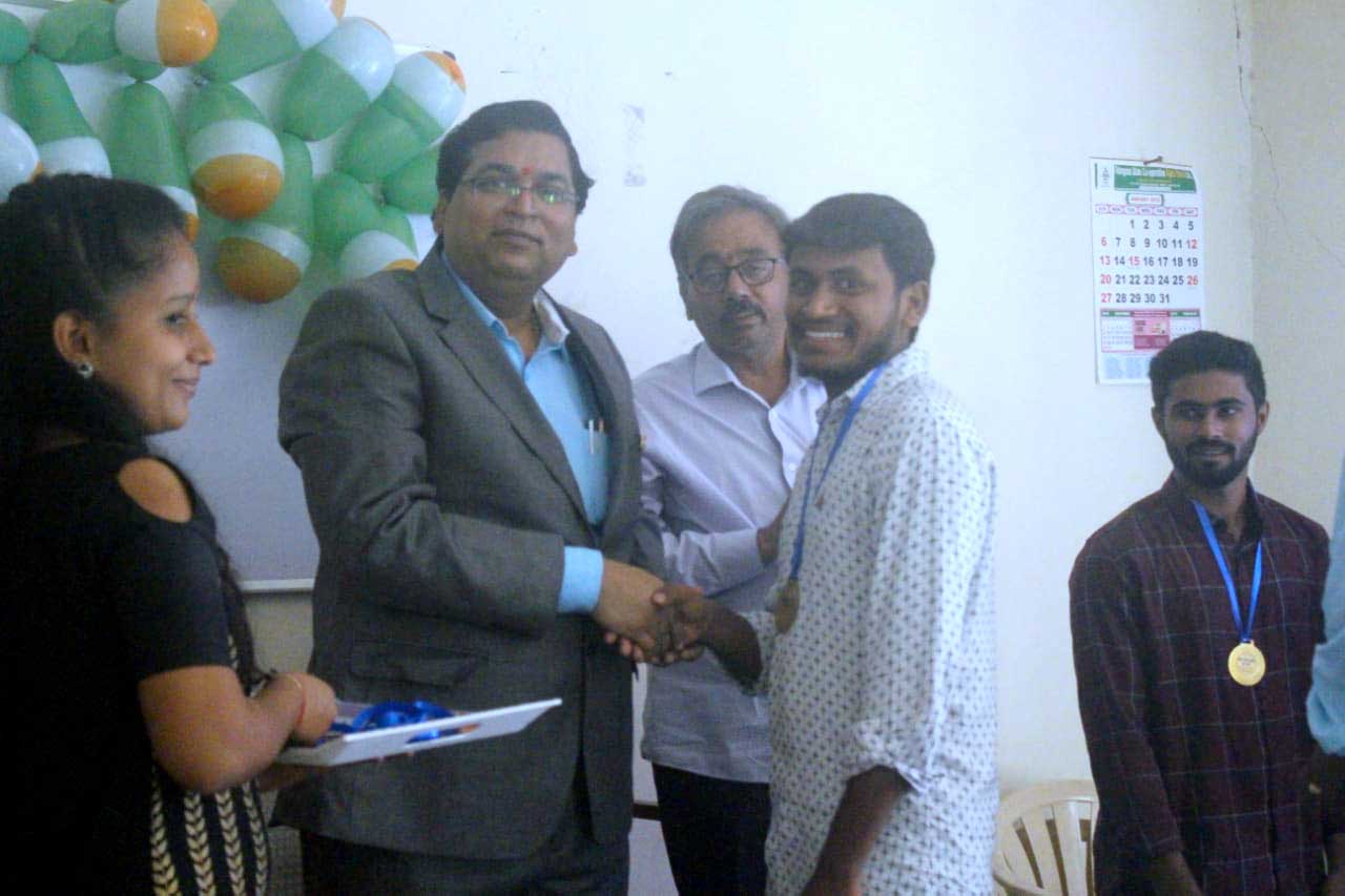 Hon'ble Minister